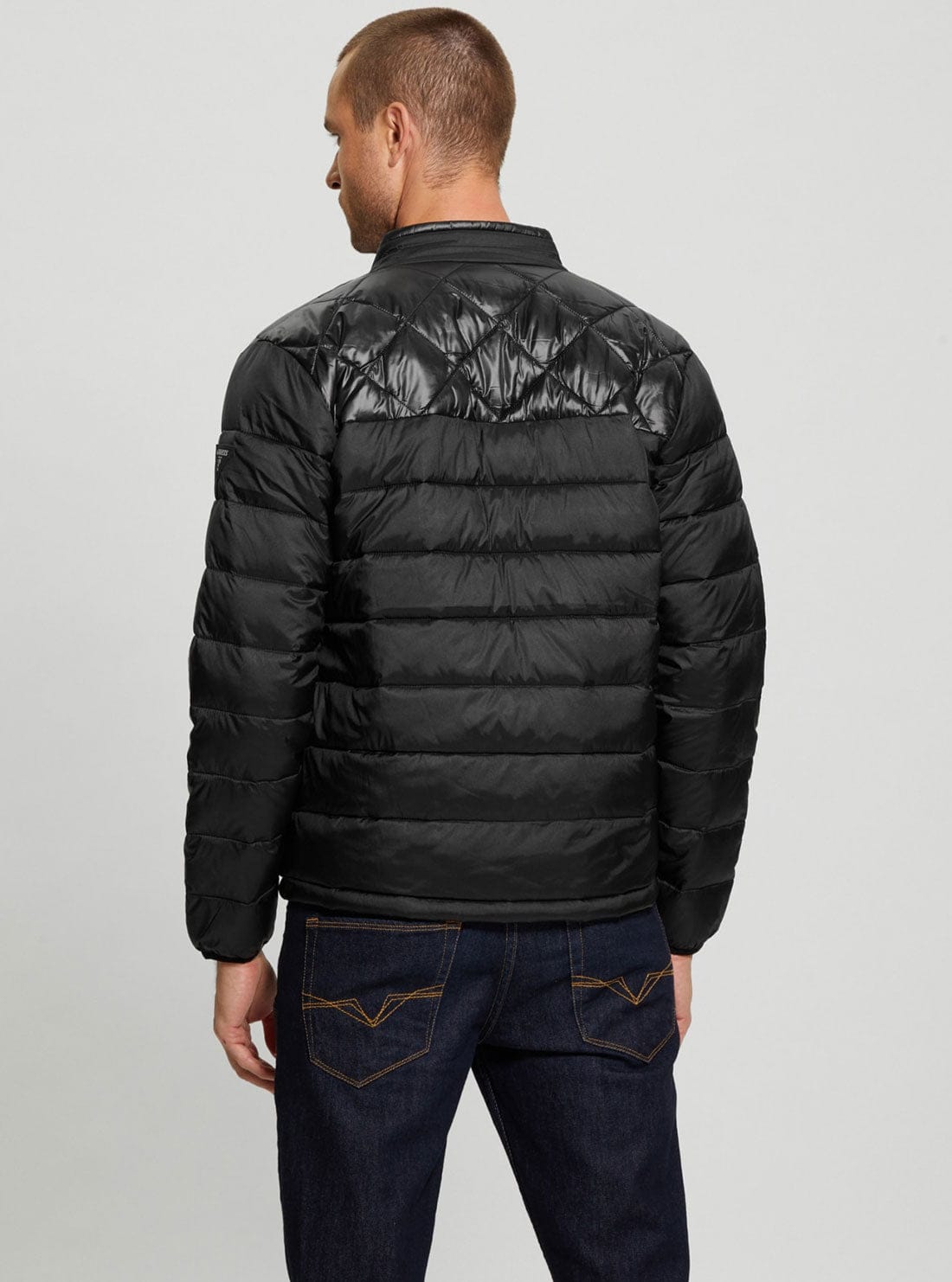 GUESS Jachetă matlasată M3BL12WF5C2 Negru