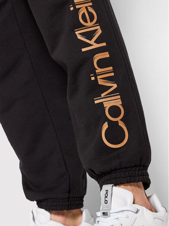 CALVIN KLEIN JEANS Pantaloni de trening J30J320051 Negru