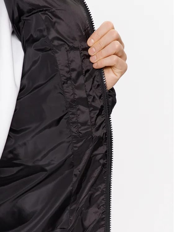 CALVIN KLEIN JEANS Geacă din puf J30J323707 Negru