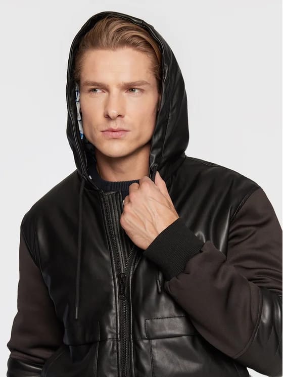 GUESS Geacă din imitație de piele M2BL22WEZ20 JBLK Negru