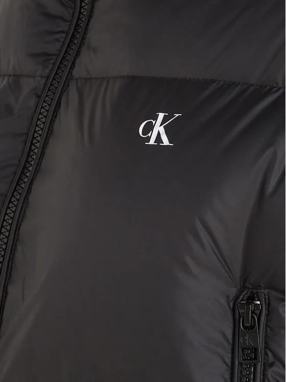 CALVIN KLEIN JEANS Geacă din puf J20J221649 Negru