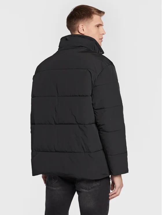 CALVIN KLEIN JEANS Geacă din puf J30J321915 Negru