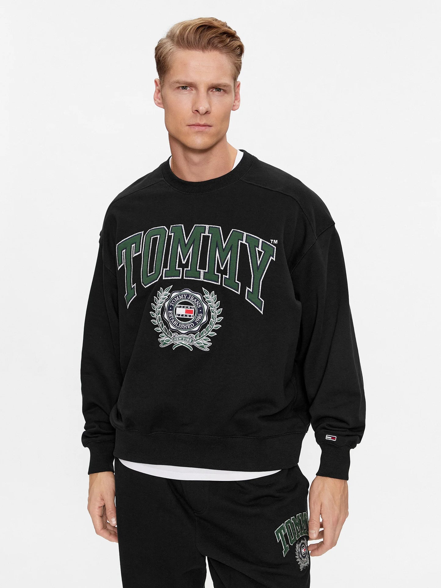 TOMMY JEANS Bluză College Graphic DM0DM16804 BDS Negru